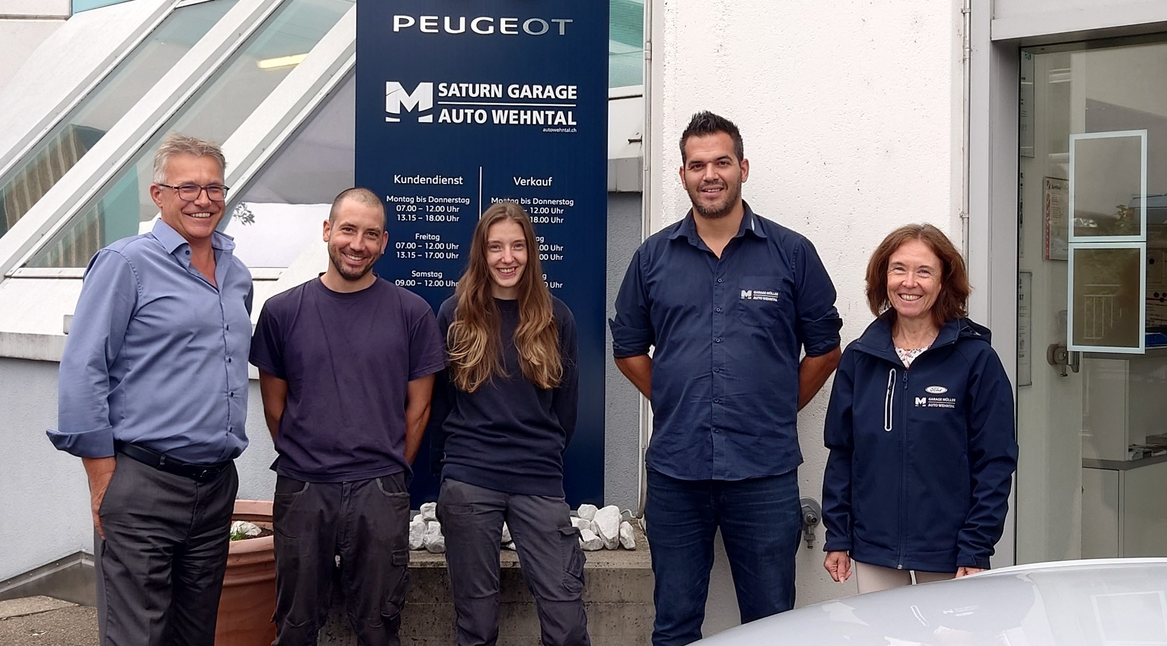 Unser Saturn Team mit Peugeot